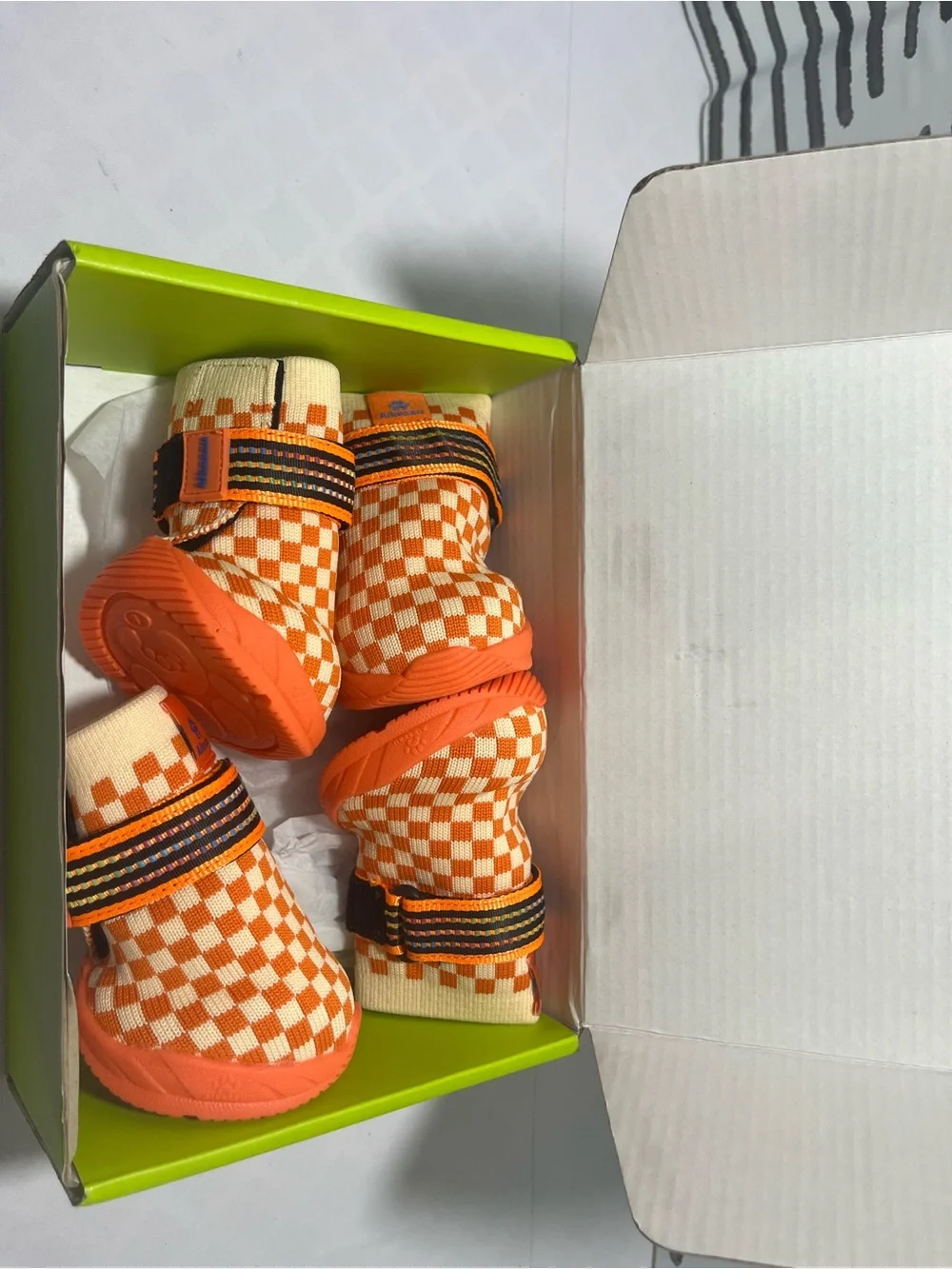 New 4pcs Puppy Checkered Anti-slip Shoes Pet Dog Boots Sneakers size L